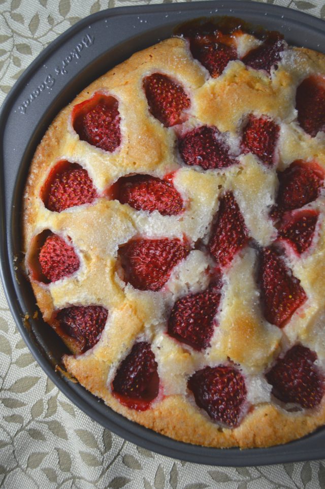 Easy Strawberry Cake - A Taste of Madness