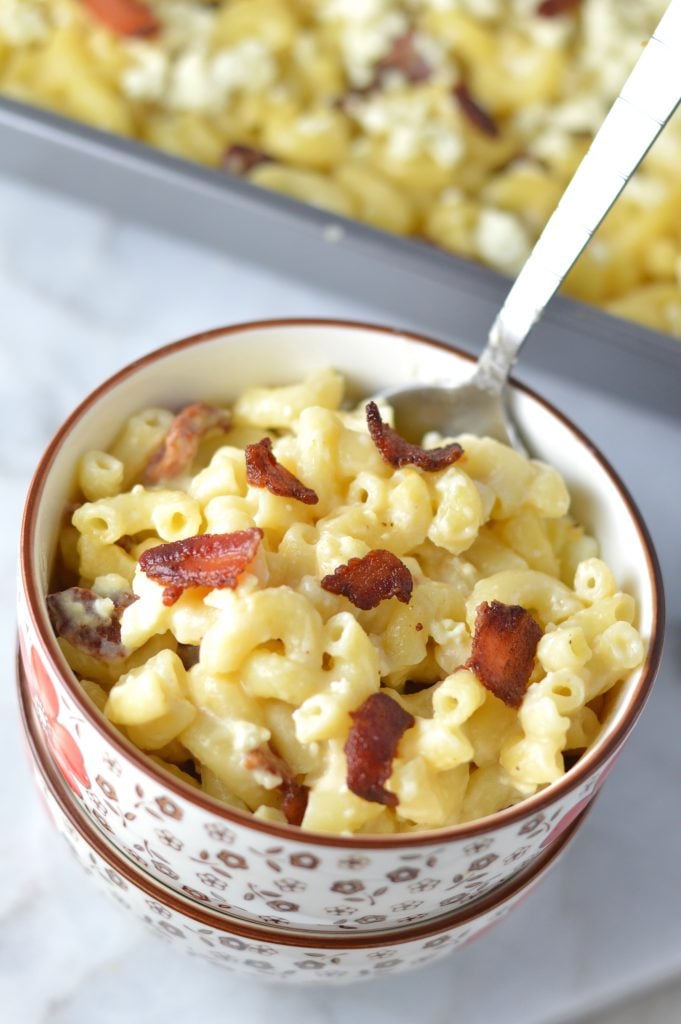 This Bacon and Feta Mac and Cheese is macaroni and cheese for grown ups. This recipe makes a lot, so you can have leftovers for dinner all week.