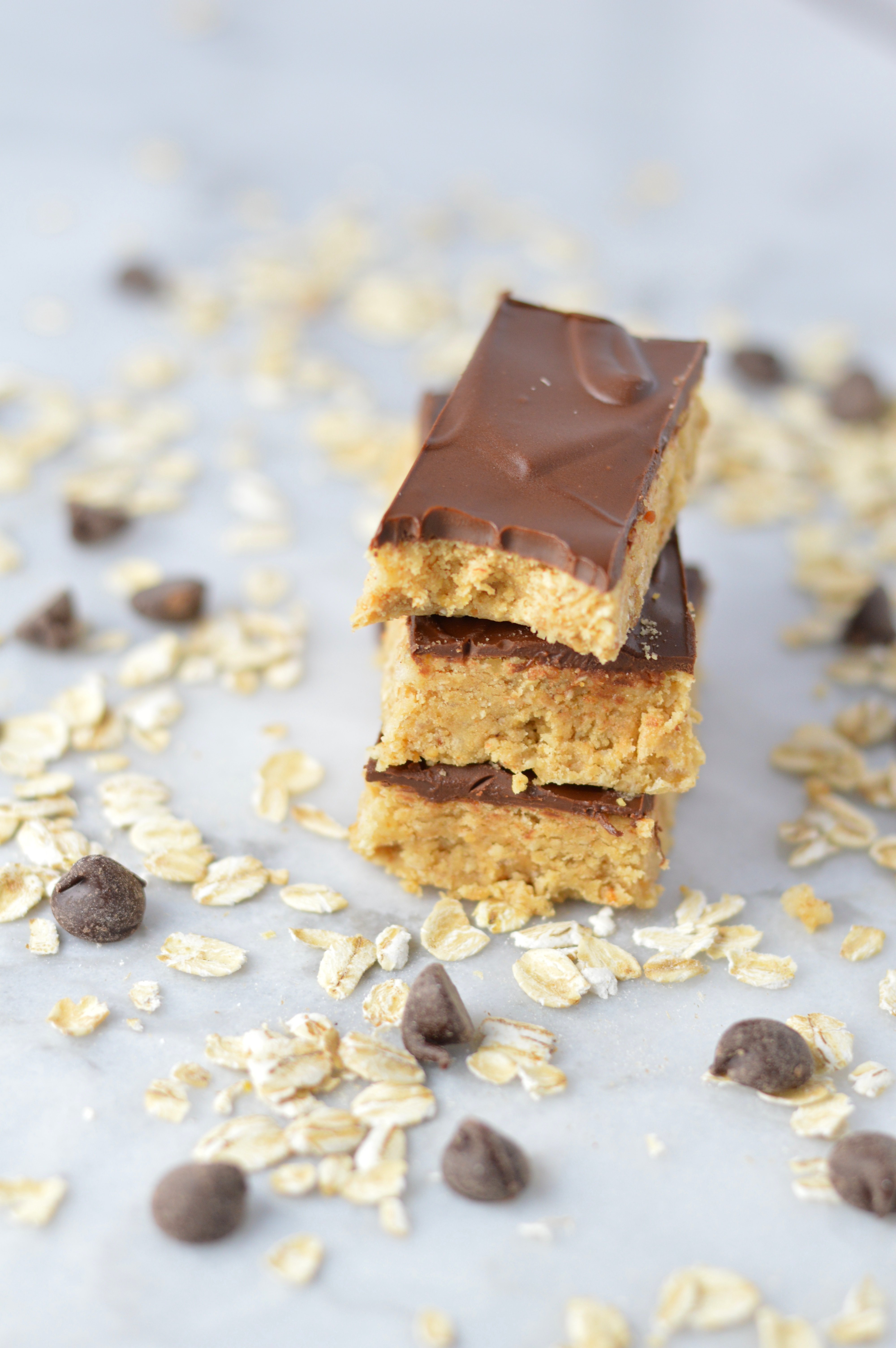 Oat and Chocolate Protein Bars