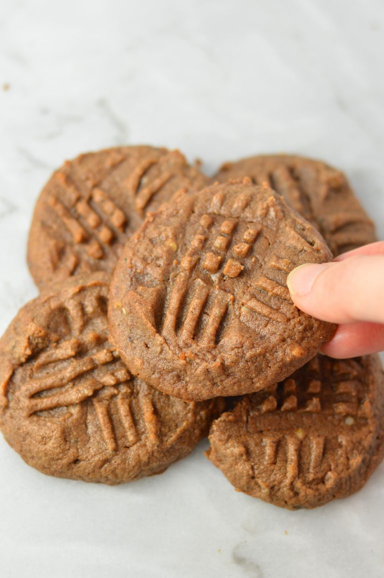 Vegan 5 Ingredient Peanut Butter Chocolate Chia Seed Cookies. Made in one bowl and ready in less than 15 minutes, they make a quick snack or easy dessert recipe.