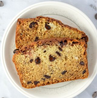 Easy and gooey Nutella Swirl Banana Bread recipe. The chocolate and banana combo is to die for. It makes a great breakfast idea.